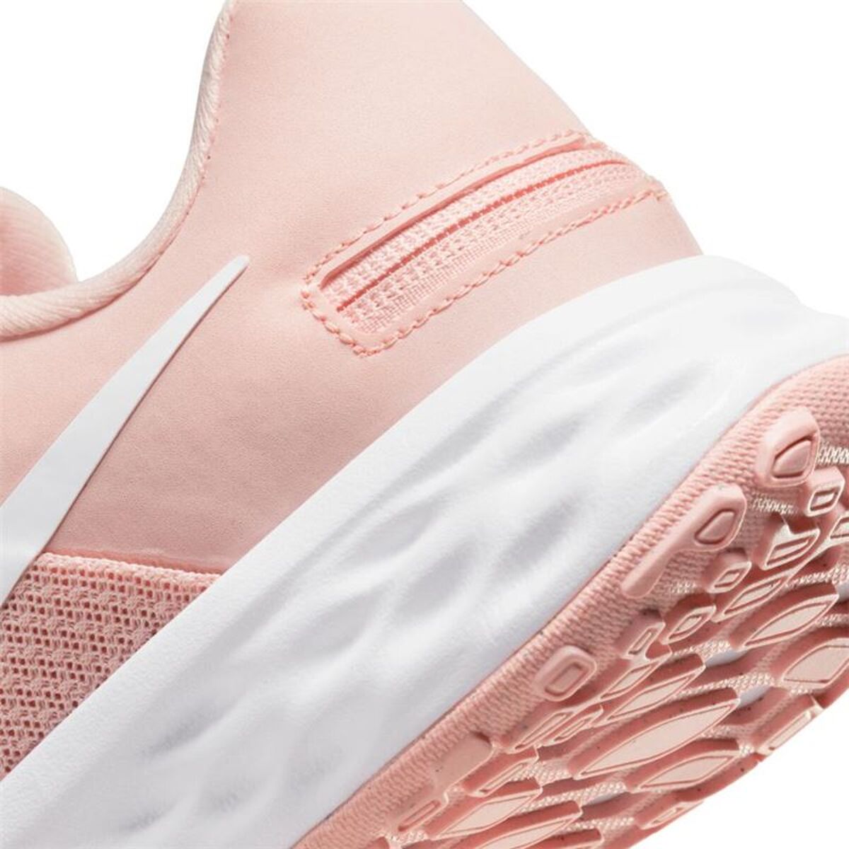 Running Shoes for Adults Nike Revolution 6 FlyEase Next Nature Pink